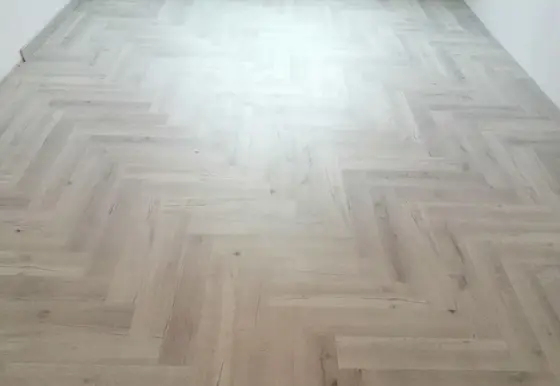 Pokládka podlahy z naší realizace – ukázka 16