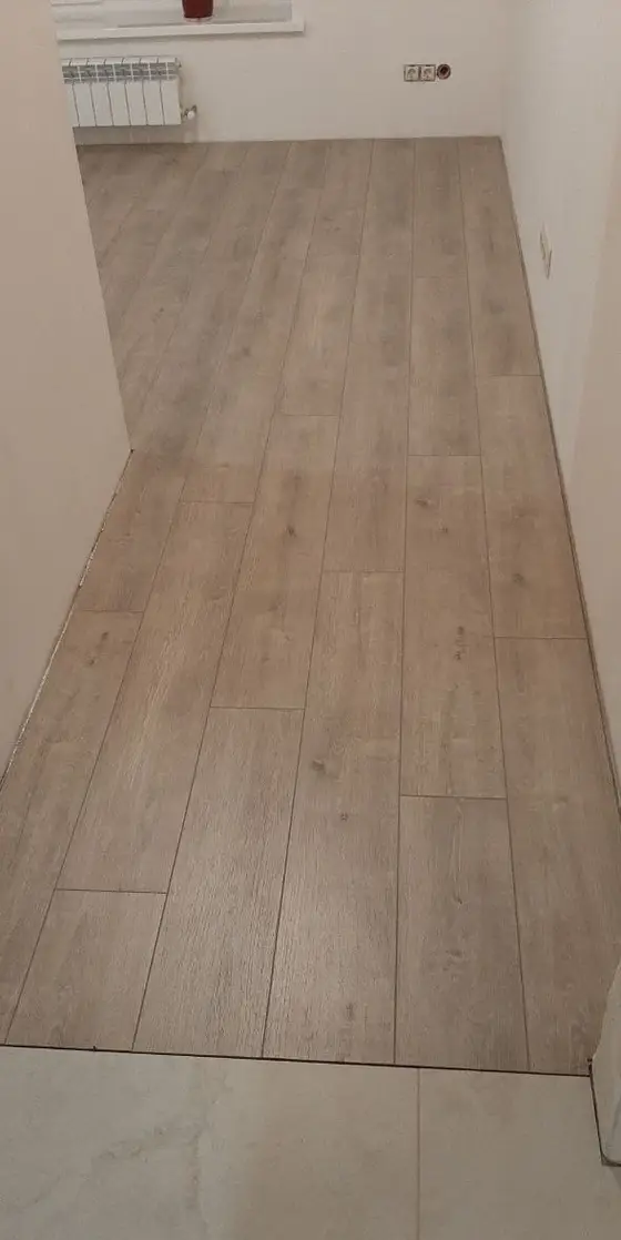 Pokládka podlahy z naší realizace – ukázka 99