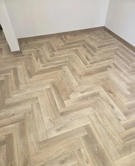 Pokládka podlahy z naší realizace – ukázka 171