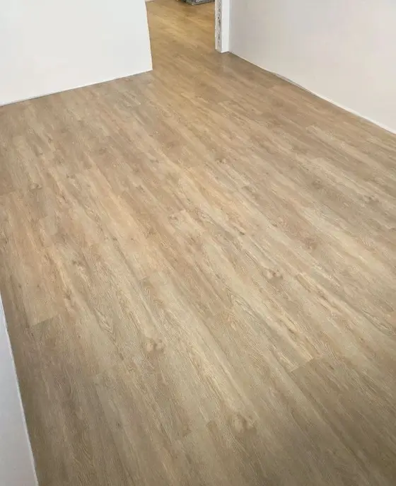 Pokládka podlahy z naší realizace – ukázka 182